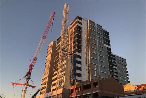 建筑成本飙涨公寓开发项目遇冷 未来公寓市场供应短缺将进一步加剧