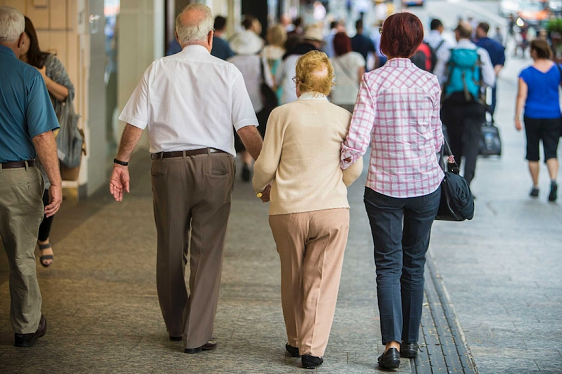 澳洲老龄化加速：85岁以上人口40年后或超150万 护理产业需求激增