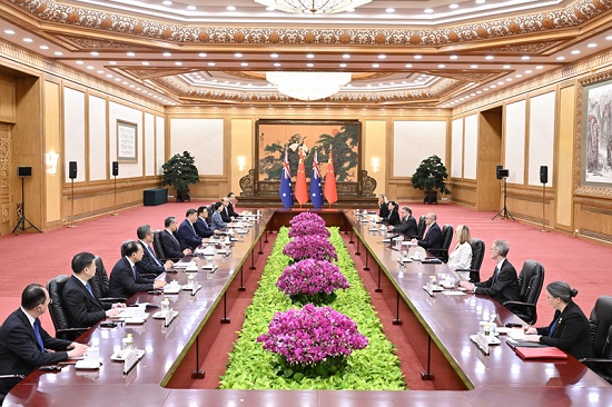 阿尔巴尼斯总理2.jpg