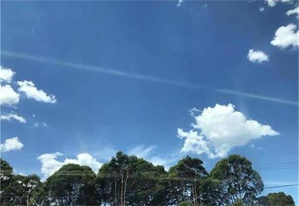 中国财政部、国家税务总局公布黄金有关税收政策 