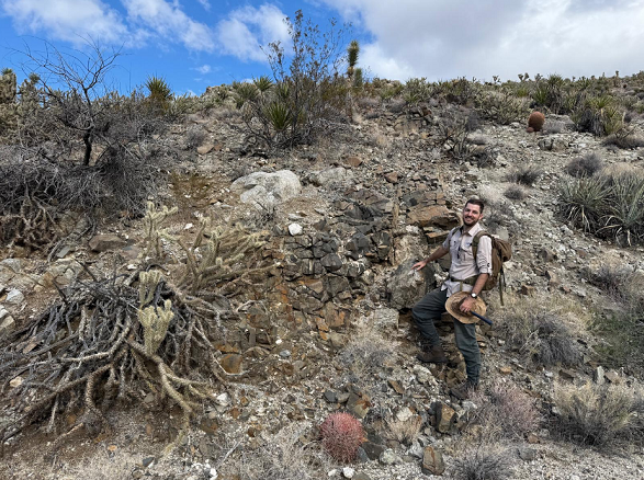 中国出口限制催动钇价飙升35倍！ Lodestar Minerals (ASX:LSR)抢占契机启动美国Virgin Mountain重稀土勘探 